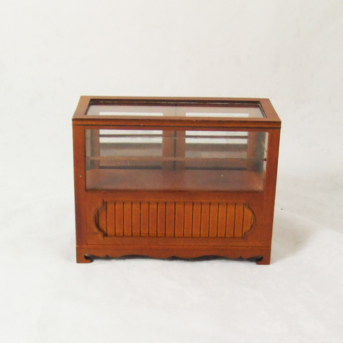 3817, Walnut Shop Counter in 1" scale